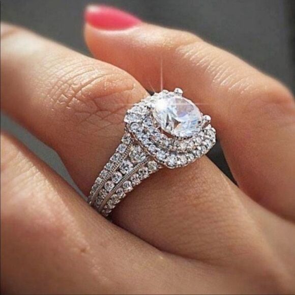925 STERLING SILVER DIAMOND HALO ENGAGEMENT RING - Picture 1 of 5
